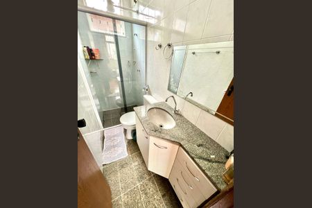 Apartamento à venda com 59m², 3 quartos e 1 vaga Apartamento à venda com 59m², 3 quartos e 1 vagaBanheiro Social