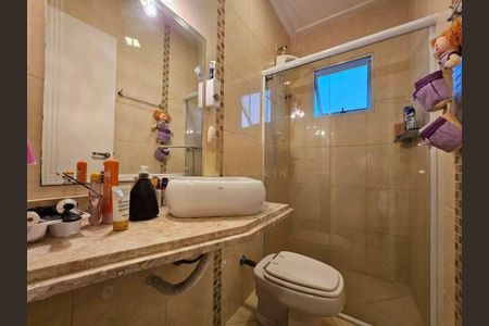 Casa à venda com 120m², 3 quartos e 4 vagas