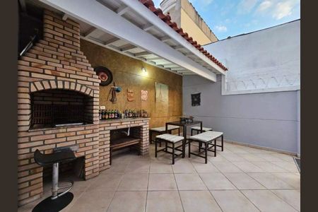 Casa à venda com 120m², 3 quartos e 4 vagas
