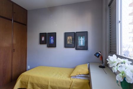 Apartamento à venda com 190m², 4 quartos e 2 vagasQuarto 3