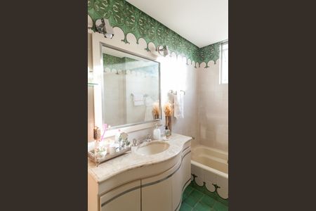 Apartamento à venda com 190m², 4 quartos e 2 vagasBanheiro Social