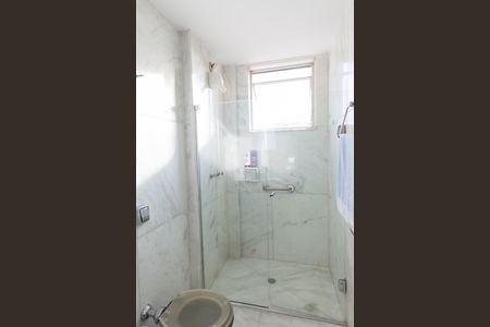 Apartamento à venda com 190m², 4 quartos e 2 vagasBanheiro da Suíte