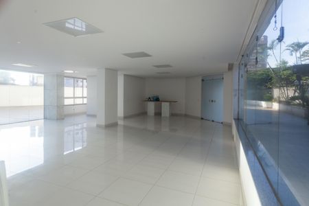 Apartamento à venda com 190m², 4 quartos e 2 vagasÁrea comum - Salão de festas