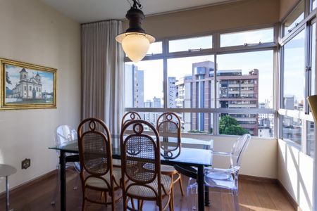 Apartamento à venda com 190m², 4 quartos e 2 vagasSala de Jantar