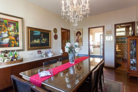 Apartamento à venda com 190m², 4 quartos e 2 vagasSala de Jantar