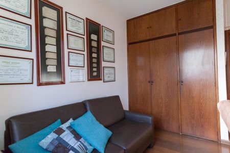 Apartamento à venda com 190m², 4 quartos e 2 vagasQuarto 1