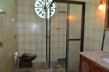 Casa à venda com 250m², 4 quartos e 3 vagasBanheiro