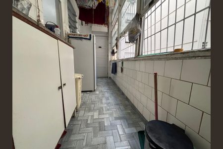 Apartamento à venda com 150m², 3 quartos e 1 vaga Apartamento à venda com 150m², 3 quartos e 1 vagaÁrea de serviço