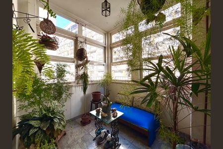 Apartamento à venda com 150m², 3 quartos e 1 vaga Apartamento à venda com 150m², 3 quartos e 1 vagaSala