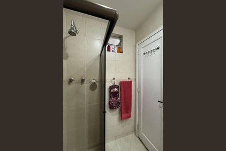 Apartamento à venda com 150m², 3 quartos e 1 vaga Apartamento à venda com 150m², 3 quartos e 1 vagaBanheiro da Suíte