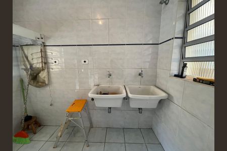 Casa à venda com 416m², 3 quartos e 6 vagas Casa à venda com 416m², 3 quartos e 6 vagasÁrea de Serviço