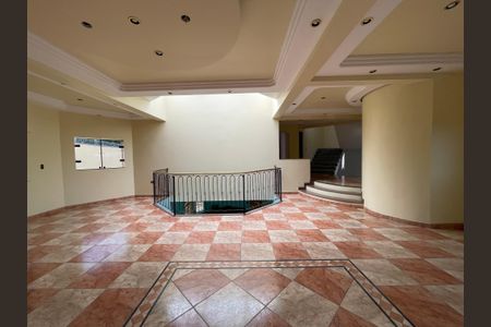 Casa à venda com 416m², 3 quartos e 6 vagas Casa à venda com 416m², 3 quartos e 6 vagasSala