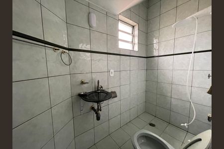 Casa à venda com 416m², 3 quartos e 6 vagas Casa à venda com 416m², 3 quartos e 6 vagasBanheiro 2