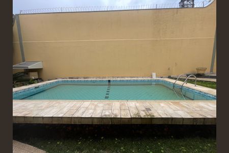 Casa à venda com 416m², 3 quartos e 6 vagas Casa à venda com 416m², 3 quartos e 6 vagasPiscina