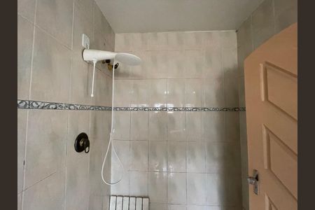 Casa à venda com 416m², 3 quartos e 6 vagas Casa à venda com 416m², 3 quartos e 6 vagasBanheiro da Suíte