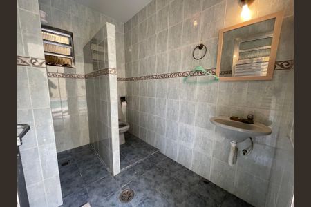 Casa à venda com 416m², 3 quartos e 6 vagas Casa à venda com 416m², 3 quartos e 6 vagasBanheiro 6