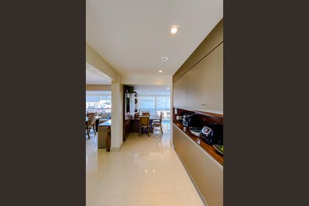 Apartamento para alugar com 184m², 3 quartos e 3 vagasCozinha