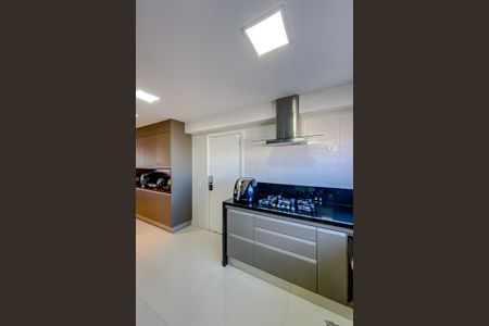 Apartamento para alugar com 184m², 3 quartos e 3 vagasCozinha