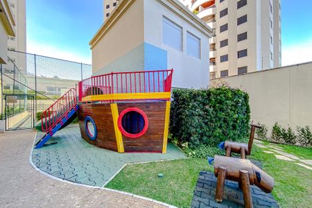 Apartamento para alugar com 184m², 3 quartos e 3 vagasÁrea comum - Playground