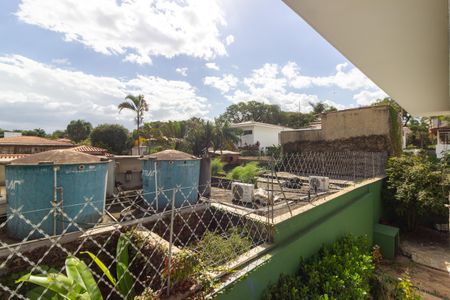 Casa à venda com 700m², 5 quartos e sem vaga Casa à venda com 700m², 5 quartos e sem vagaVista Quarto 1