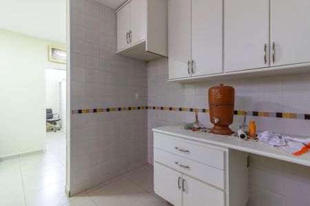 Casa à venda com 700m², 5 quartos e sem vaga Casa à venda com 700m², 5 quartos e sem vagaCozinha