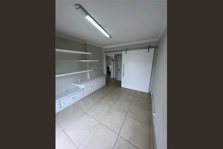 Apartamento à venda com 180m², 3 quartos e 3 vagas