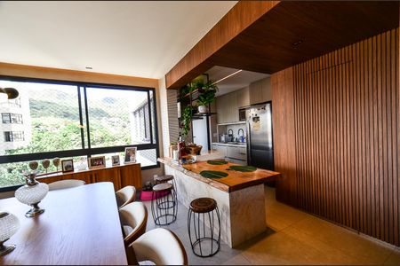 Apartamento para alugar com 150m², 4 quartos e 3 vagasSala