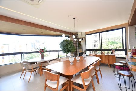 Apartamento para alugar com 150m², 4 quartos e 3 vagasSala