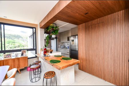 Apartamento para alugar com 150m², 4 quartos e 3 vagasSala