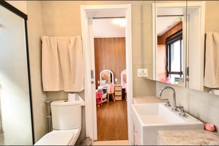 Apartamento para alugar com 150m², 4 quartos e 3 vagasBanheiro do Quarto 4