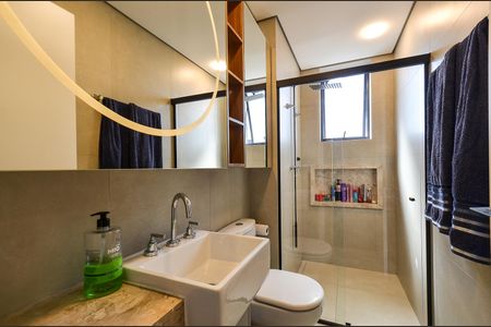 Apartamento para alugar com 150m², 4 quartos e 3 vagasBanheiro do Quarto 2