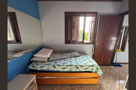 Casa à venda com 485m², 3 quartos e 4 vagas Casa à venda com 485m², 3 quartos e 4 vagasQuarto 2