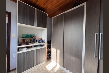 Casa à venda com 485m², 3 quartos e 4 vagas Casa à venda com 485m², 3 quartos e 4 vagasQuarto 2
