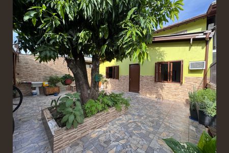 Casa à venda com 485m², 3 quartos e 4 vagas Casa à venda com 485m², 3 quartos e 4 vagasÁrea comum