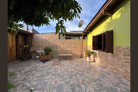 Casa à venda com 485m², 3 quartos e 4 vagas Casa à venda com 485m², 3 quartos e 4 vagasÁrea comum