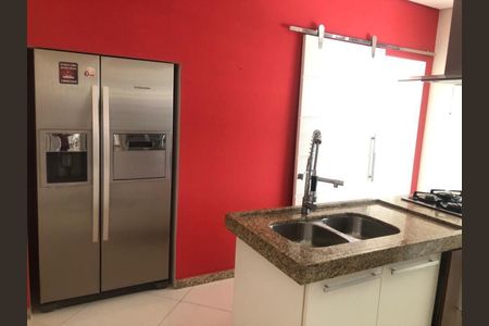 Casa à venda com 215m², 2 quartos e 4 vagas Casa à venda com 215m², 2 quartos e 4 vagasFoto 09