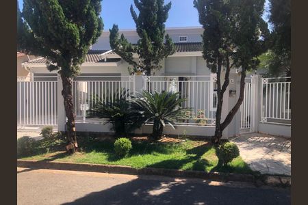 Casa à venda com 215m², 2 quartos e 4 vagas Casa à venda com 215m², 2 quartos e 4 vagasFoto 14