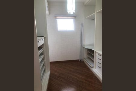 Casa à venda com 215m², 2 quartos e 4 vagas Casa à venda com 215m², 2 quartos e 4 vagasFoto 25