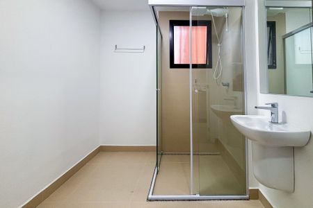 Studio à venda com 32m², 1 quarto e sem vaga Studio à venda com 32m², 1 quarto e sem vagaBanheiro