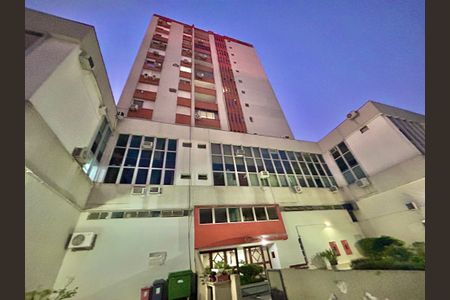 Apartamento à venda com 71m², 2 quartos e 1 vagaFachada