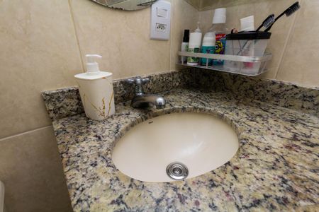 Casa de condomínio à venda com 130m², 3 quartos e 2 vagas Casa de condomínio à venda com 130m², 3 quartos e 2 vagasBanheiro