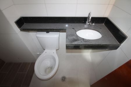 Apartamento à venda com 52m², 2 quartos e 1 vagaBanheiro 2