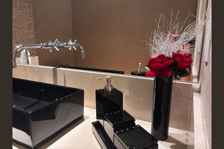 Apartamento à venda com 360m², 4 quartos e 6 vagas