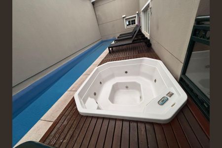Apartamento à venda com 360m², 4 quartos e 6 vagas