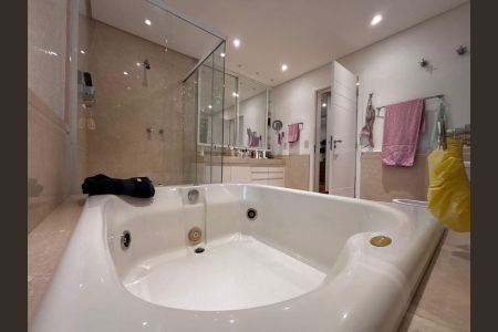 Apartamento à venda com 360m², 4 quartos e 6 vagas