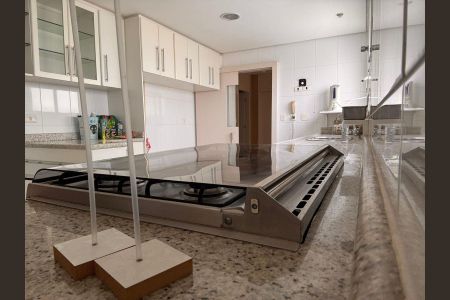 Apartamento à venda com 320m², 4 quartos e 4 vagas