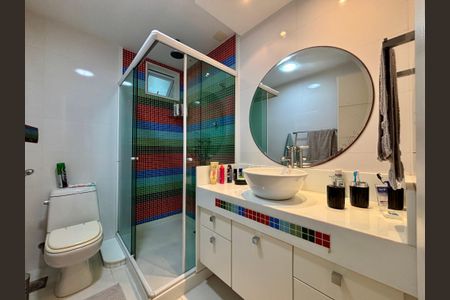 Apartamento à venda com 287m², 4 quartos e 2 vagasBanheiro social 1