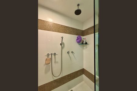 Apartamento à venda com 287m², 4 quartos e 2 vagasBanheiro da Suíte 2