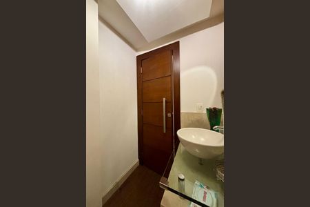 Apartamento à venda com 287m², 4 quartos e 2 vagasLavabo da Sala