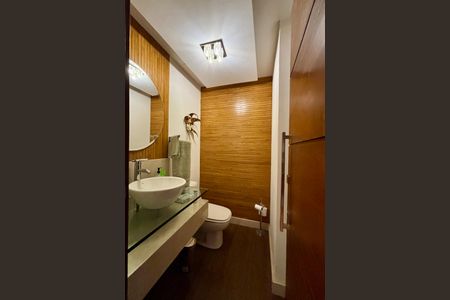 Apartamento à venda com 287m², 4 quartos e 2 vagasLavabo da Sala